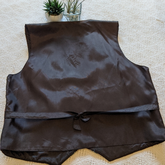 Deborah Murray Tapestry Vest - Picture 2 of 4